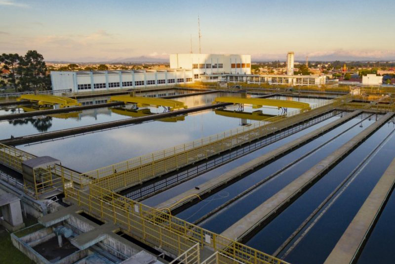 Estação de Tratamento de Água (ETA) Iguaçu, a maior do estado