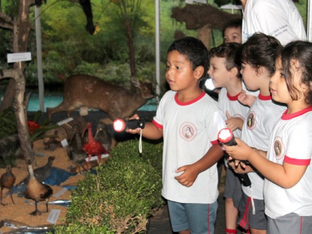 130307_estudantes_visitam_safari_noturno_na_expoparanavai3.jpeg