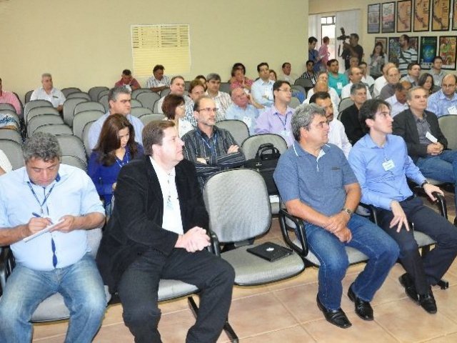 130516_-_reuniao_prefeitos_noroeste_-_foto_3.jpg