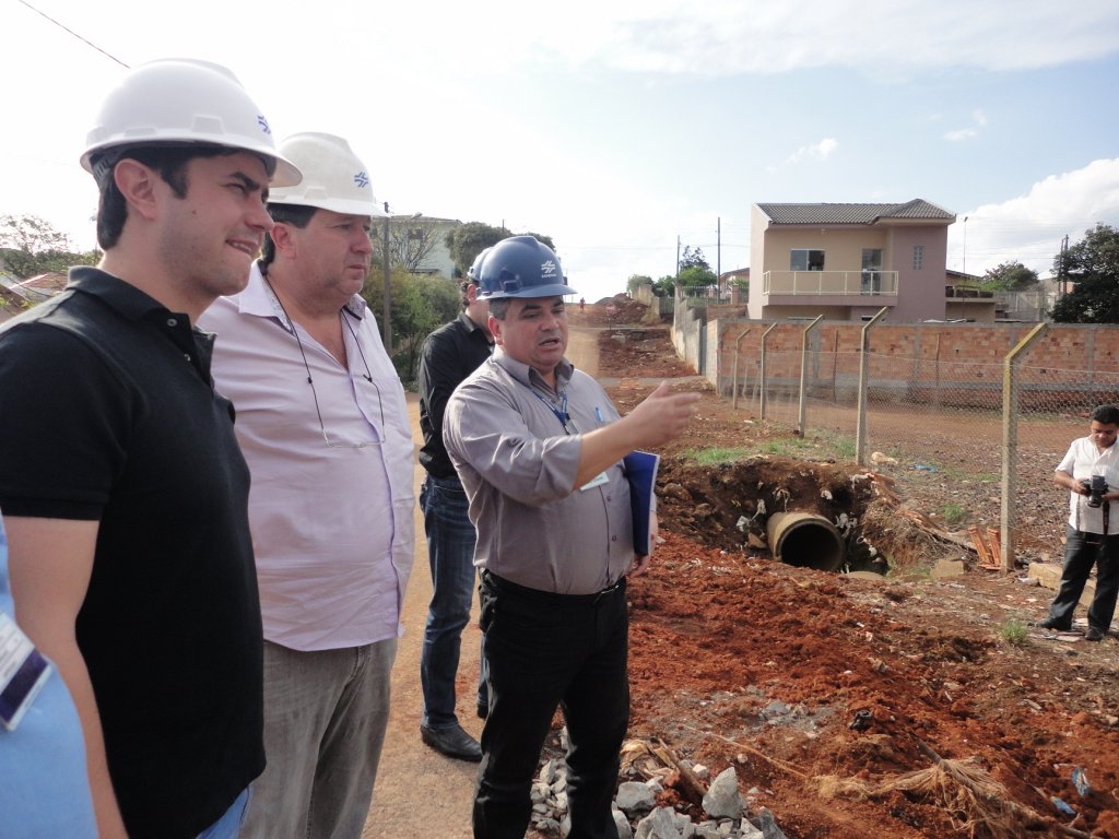 130924_-_guarapuava_prefeito_visita_obras.jpg