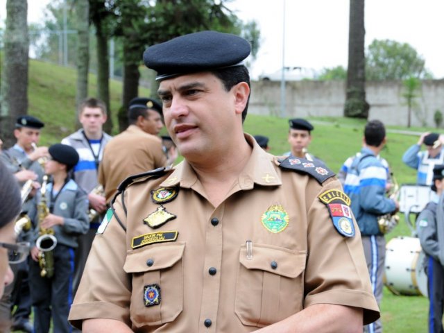 131002_projeto_escola_ao_rio_lancamento_6_major_josseguai_ribeiro.jpg