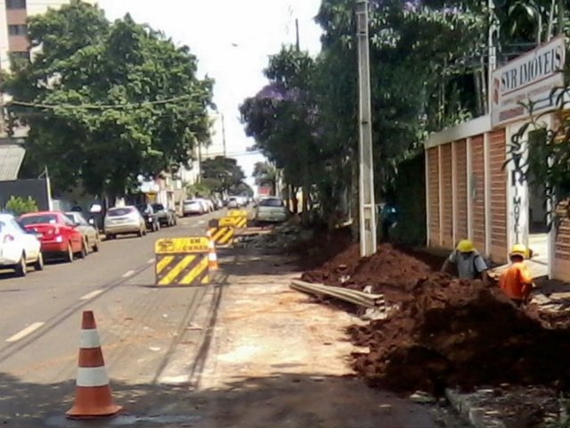 140120_arapongas_-_obras_de_interligacao_sistema_de_agua_-_1.jpg