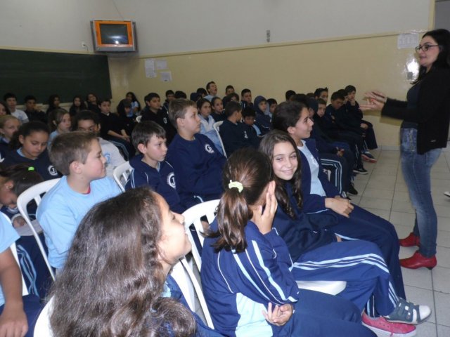 140605_-_ponta_grossa_-_estudantes_participam_de_concurso_cultural_sobre_saneamento_2.jpg