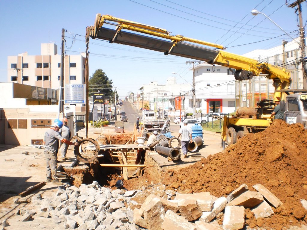 150106_-_balanco_regiao_de_guarapuava_-_obras_rede_de_agua_1.jpg