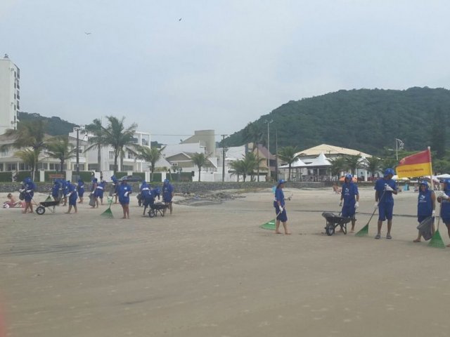 151229_-_litoral_-_limpeza_praias_3.jpg