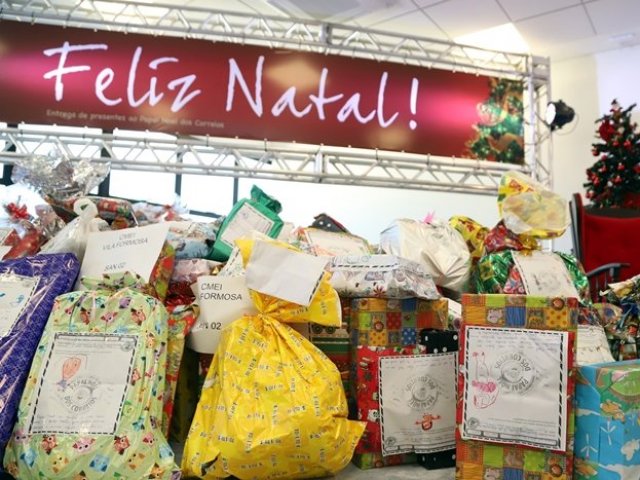 181214_curitiba_papai_noel_dos_correios_2.jpg