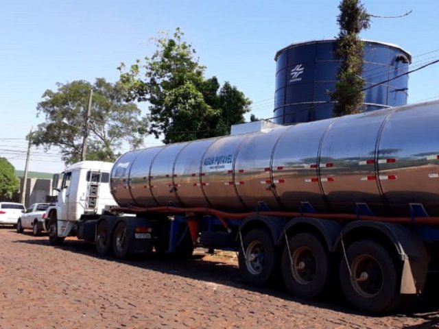 200312_-_medianeira_-_caminhoes-pipa_auxiliam_no_abastecimento_2.jpeg