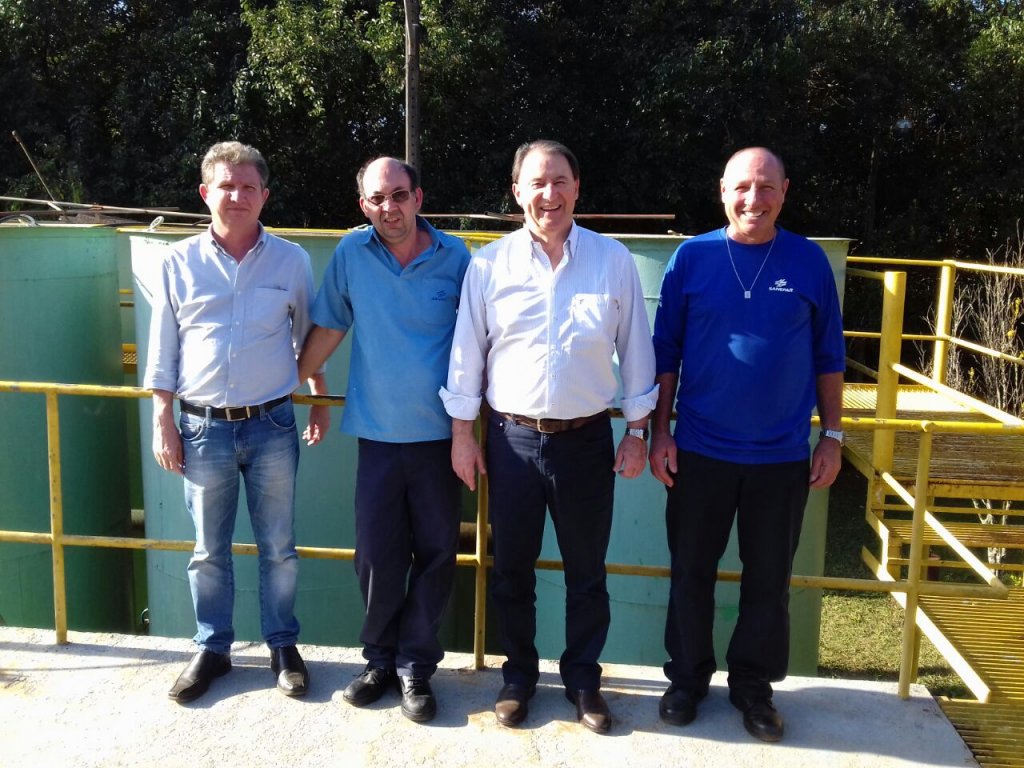 20160701_diretor_da_sanepar_visita_obras_de_ampliacao_do_sistema_de_esgoto_de_quedas_do_iguacu_6.jpg