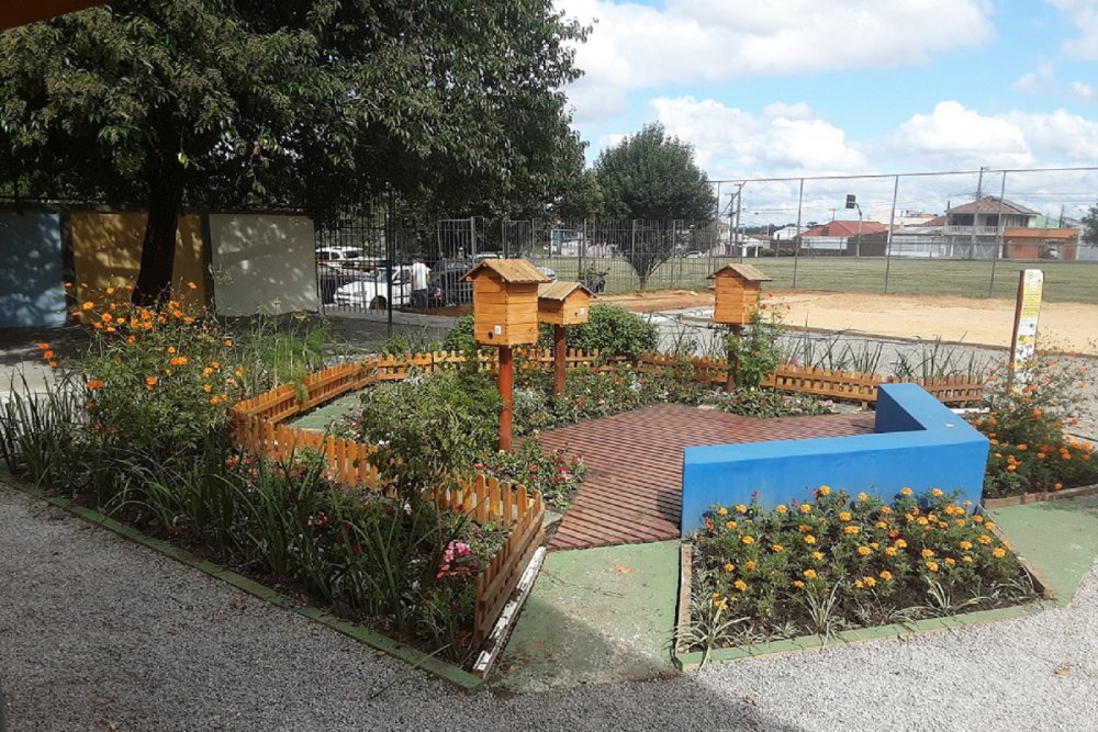 240314_curitiba_jardim_agua_e_mel_abelhas_escola_2.jpg