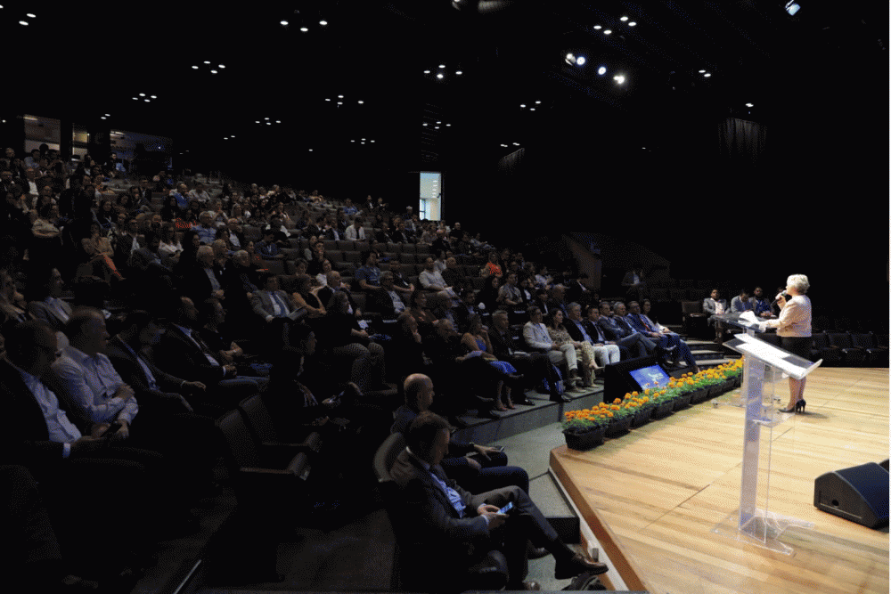 241110_iwa_conferences_300_participantes_curitiba.gif