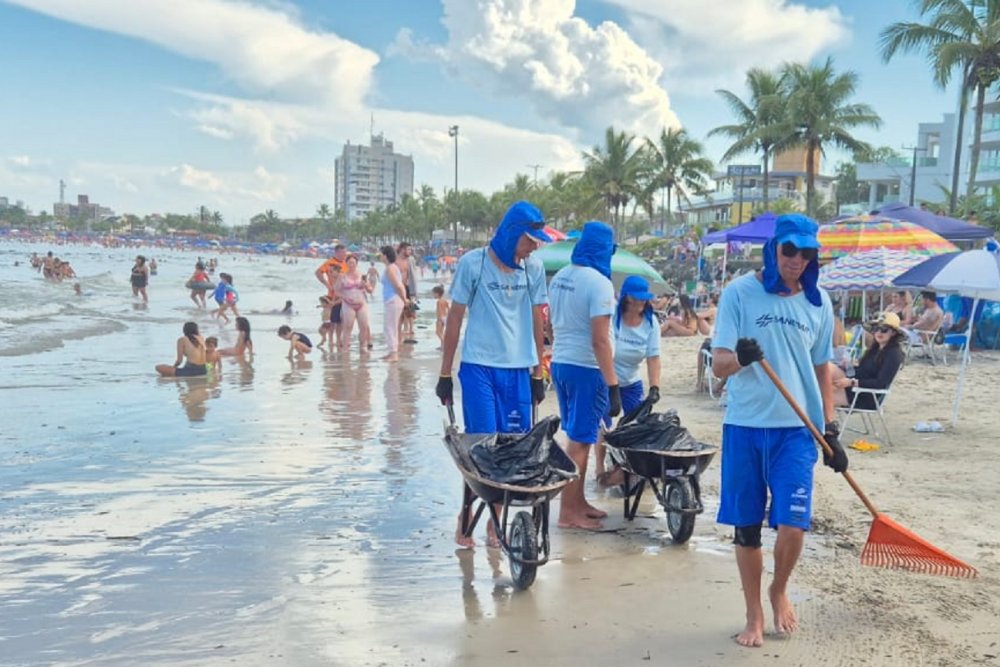250103_-_litoral_-_limpeza_nas_praias_11.jpg