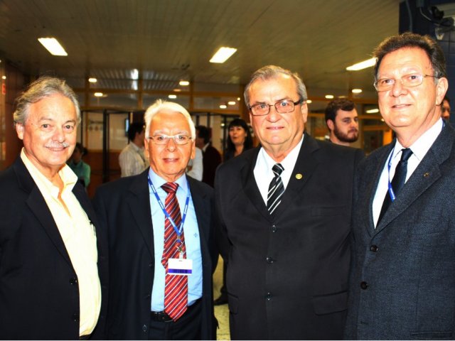 evento_dia_do_rio_-_puc_2015_13.jpg