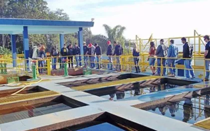 120528_mais_de_400_alunos_ja_visitaram_as_estacoes_de_agua_e_esgoto_em_francisco_beltrao_1_abertura.jpg