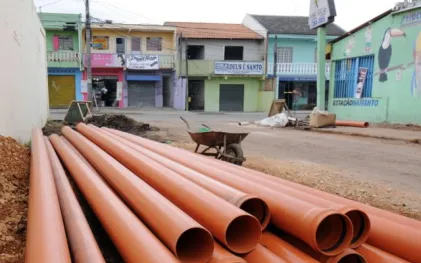 120712_ampliacao_de_rede_de_esgoto_beneficia_12_mil_pessoas_em_curitiba2.jpeg