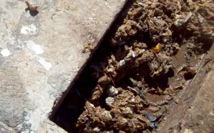 130726_-_lixo_no_esgoto_-_londrina2.jpg