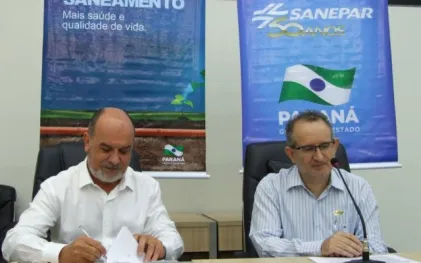 130807_-_assinatura_contrato_guaira_3.jpg