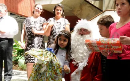 131213_-_campanha_natal_-_entrega_dos_presentes___5.jpg