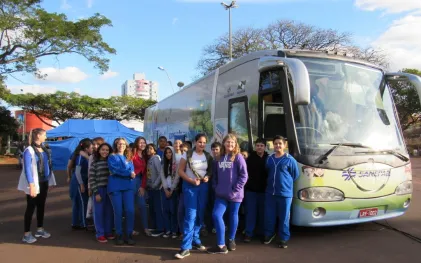 150701_-_ecoexpresso_em_cascavel_2_-_alunos_do_colegio_eleodoro.jpg