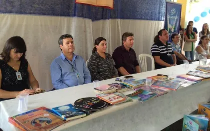 160406_-_sao_joao_do_triunfo_-_livro_solidario_-_entrega__4.jpg