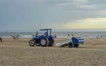 170711_dma_ugrs_higienizacao_areia_praia_espanha2.jpg