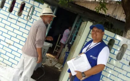 171121_sanepar_agentes_abordagens_em_imoveis_guarapuava_4.jpeg