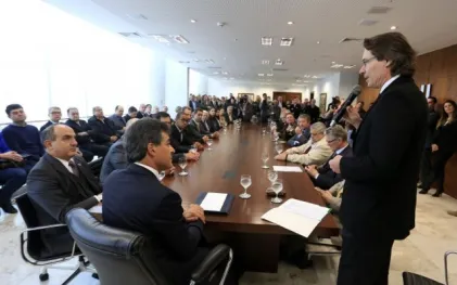 20150503_medidas_garantem_abastecimento__foto_3.jpg