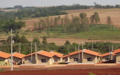 assentamento_londrina_-_casa_nova_para_195_familias.jpeg