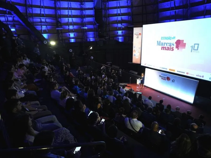 A Sanepar foi destaque nacional no ranking Estadão Marcas Mais 2024, sendo reconhecida como a segunda marca mais envolvente do Brasil na categoria Serviços de Água e Saneamento e a mais lembrada na Região Sul.